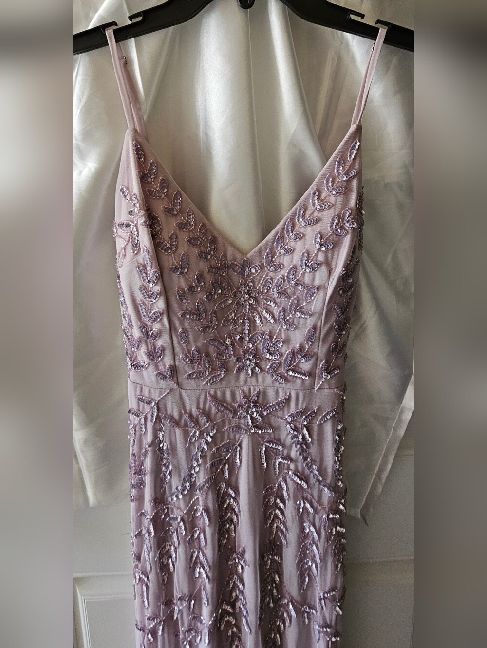 Marina Lavender Beaded Sequin Formal V-Neck Gown Size S NWT - Picture 8 of 13